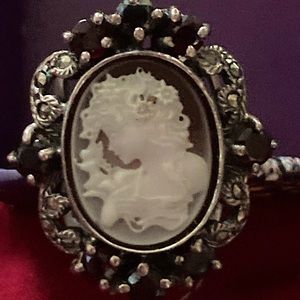 Size 9 Cameo Ring With Stones